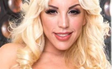 Blondie Fesser Age, Net Worth, Height, Career, Family, Bio/Wiki, W